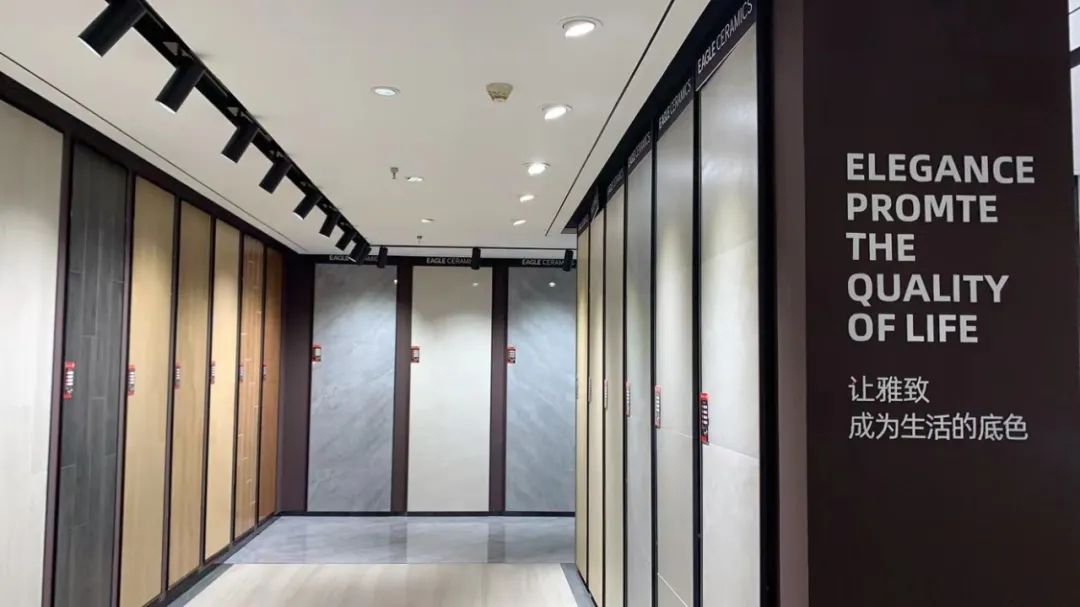 勢(shì)不可擋，鷹牌陶瓷終端布局再提速，石家莊1000㎡旗艦店盛大開業(yè)！(圖11)