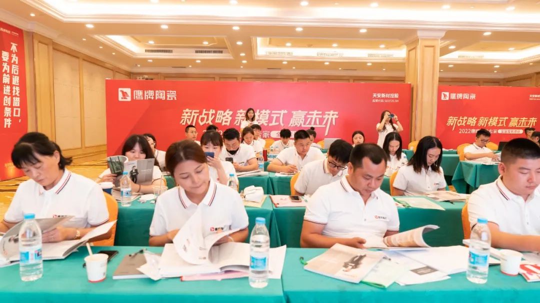 參觀學(xué)習(xí)，加速轉(zhuǎn)變｜鷹牌墻地專家全國店長培訓(xùn)進行中！(圖14)