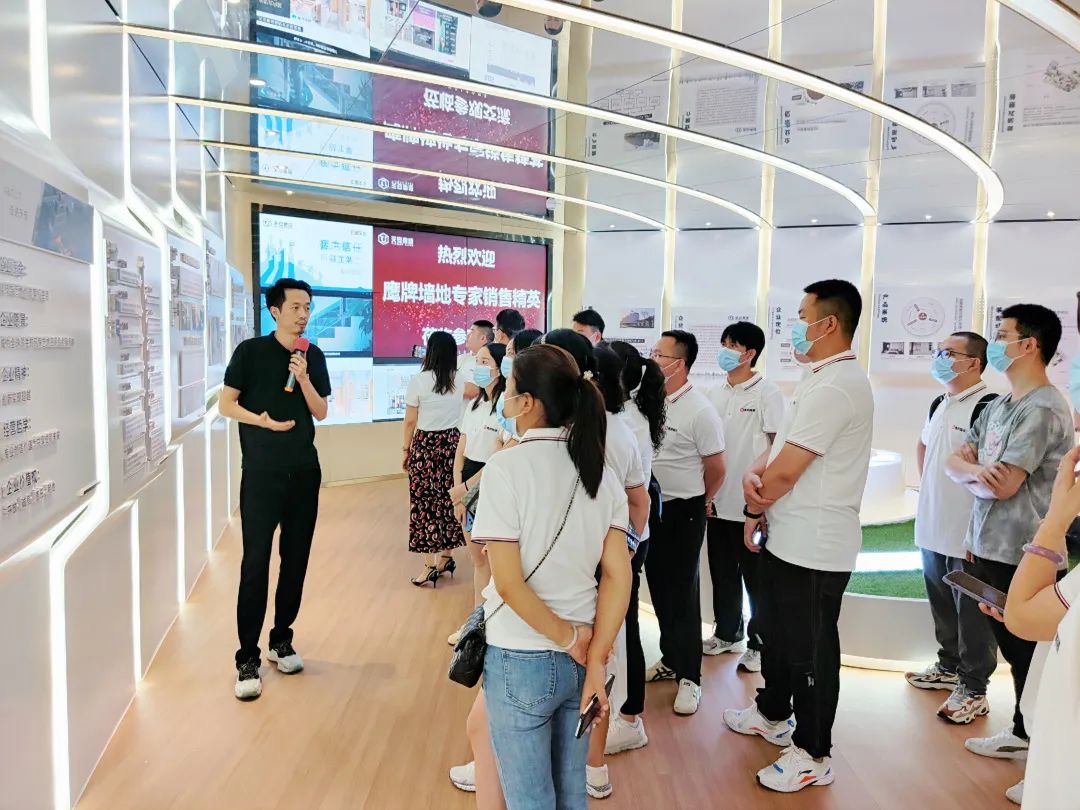 落地新戰(zhàn)略，實(shí)踐新模式，決戰(zhàn)新未來 ｜ 2022鷹牌墻地專家全國店長培訓(xùn)圓滿收官！(圖20)