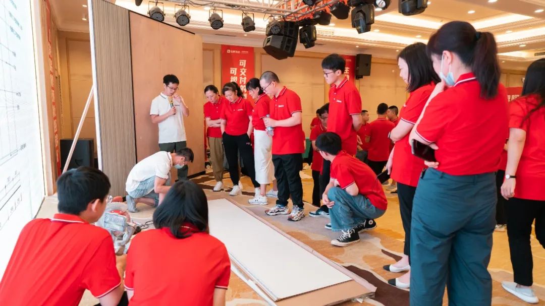 落地新戰(zhàn)略，實(shí)踐新模式，決戰(zhàn)新未來 ｜ 2022鷹牌墻地專家全國店長培訓(xùn)圓滿收官！(圖17)