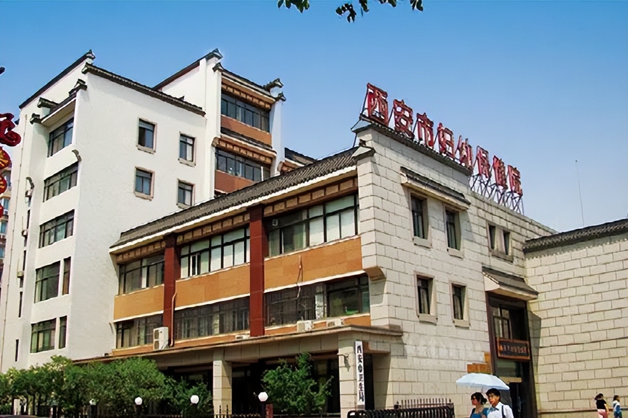 工程案例｜佛山復(fù)星禪誠醫(yī)院——很多年以后，我還選鷹牌(圖20)