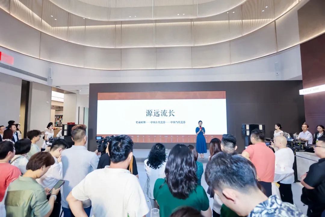 新鷹牌 創(chuàng)未來｜鷹牌新總部展廳盛大揭幕&中國(guó)瓷IP新品隆重上市！(圖25)