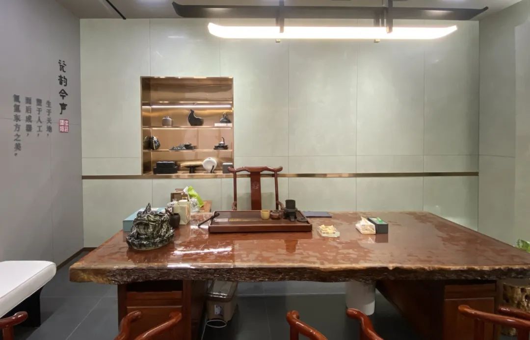 鷹牌50周年 門店風(fēng)采｜四川夾江鷹牌旗艦店，為品質(zhì)之家打造新典范！(圖8)
