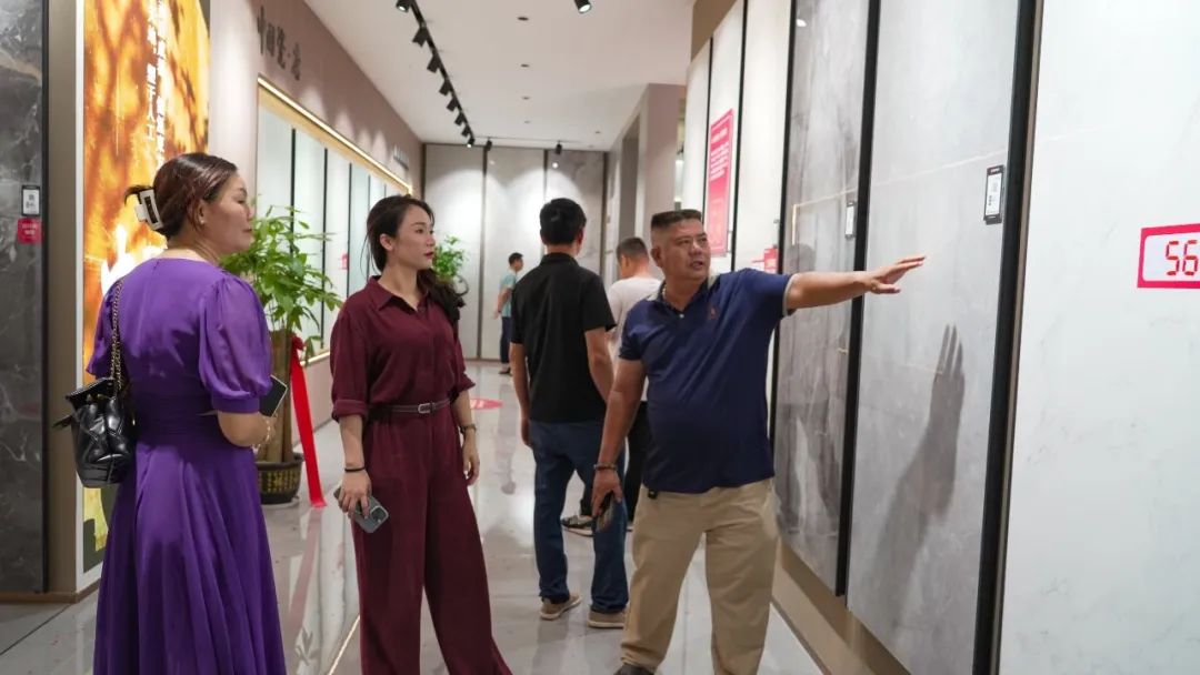 新店開業(yè)｜防城港鷹牌陶瓷旗艦店盛大開業(yè)！(圖3)