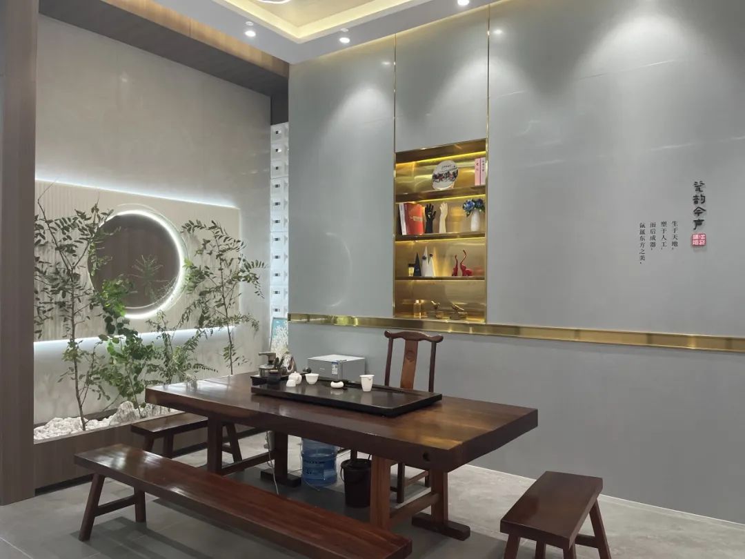 鷹牌50周年 門店風采｜貴州都勻鷹牌旗艦店，以極簡之美，引領(lǐng)空間美學新風尚(圖6)